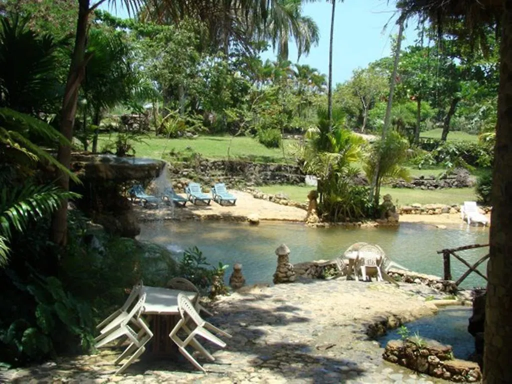 Paraiso Cano Hondo Los Guineos Perdidos Hotel